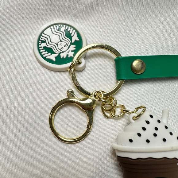 Starbucks Coffee 3D Keychain (NEW) - Picture 3 of 4